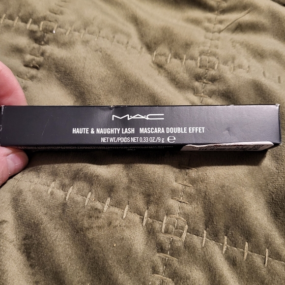 MAC HAUTE & NAUGHTY LASH MASCARA NIB - Picture 4 of 5